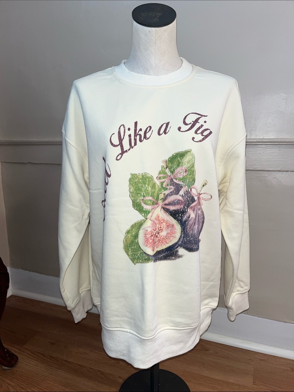 Cream "Sweet Like a Fig" Graphic Sweatshirt